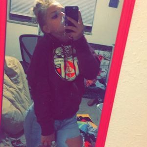 Meet your Posher, Alyssa